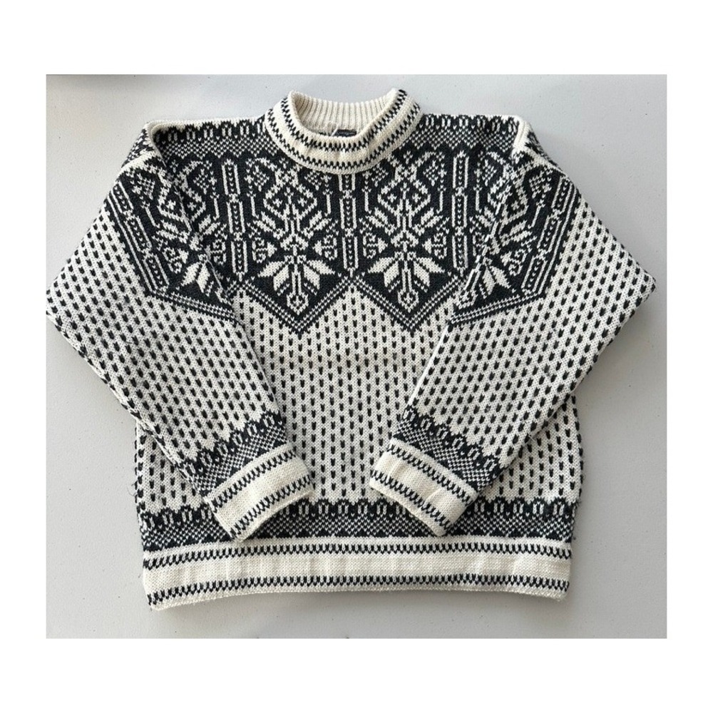 Dale of Norway Wool Nordic Sweater Unisex Medium Black Cream Snowflake Vintage